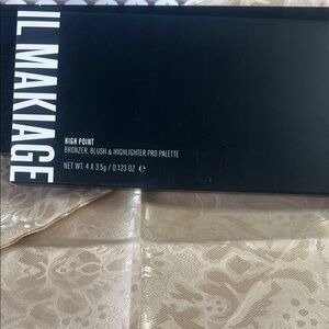 IL MAKIAGE High Point Makeup Palette